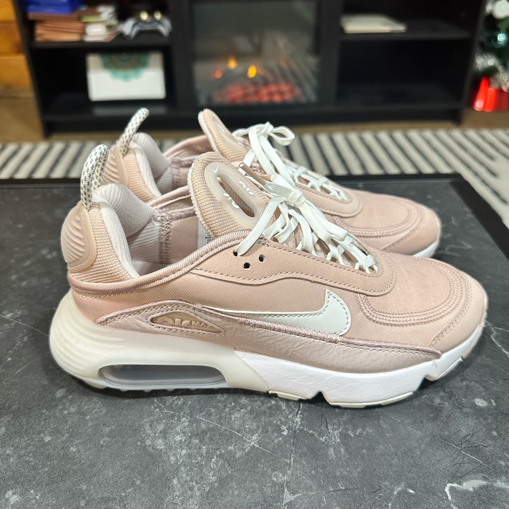 Pink Nike Airmax 90’s Women’s Shoes
